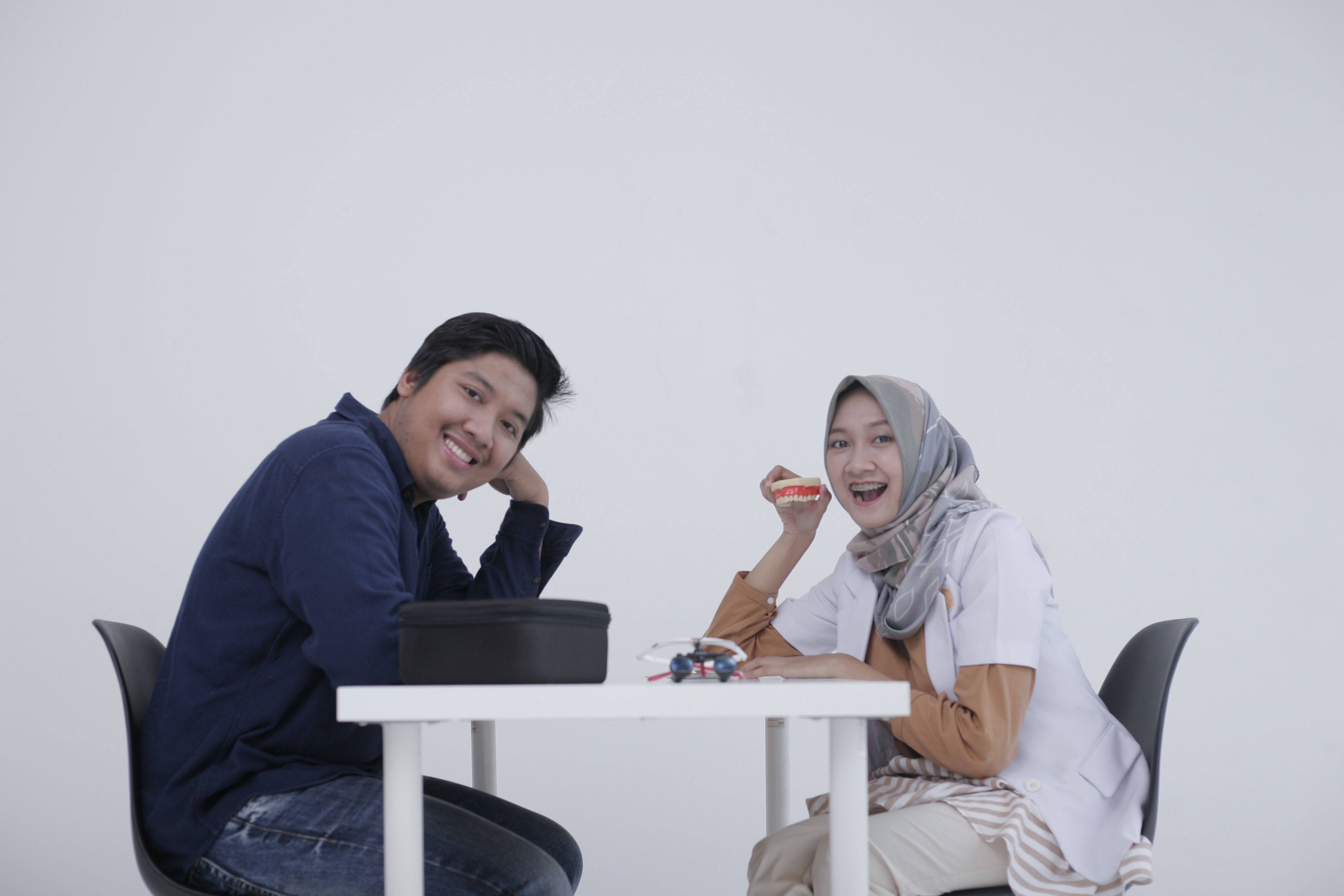 Klien senang setelah konsultasi pajak